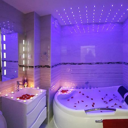Front Beach Exclusive Apartments Struga Buitenkant foto