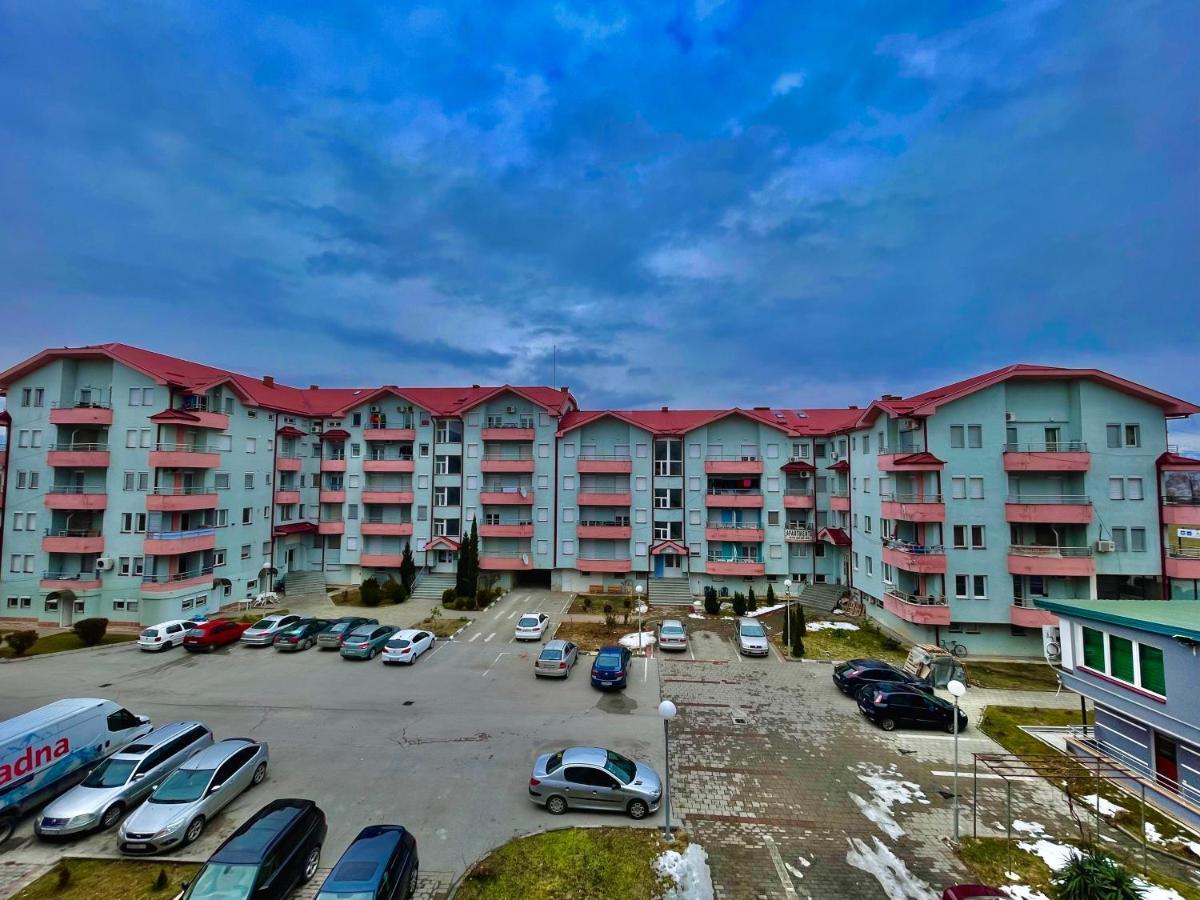 Front Beach Exclusive Apartments Struga Buitenkant foto