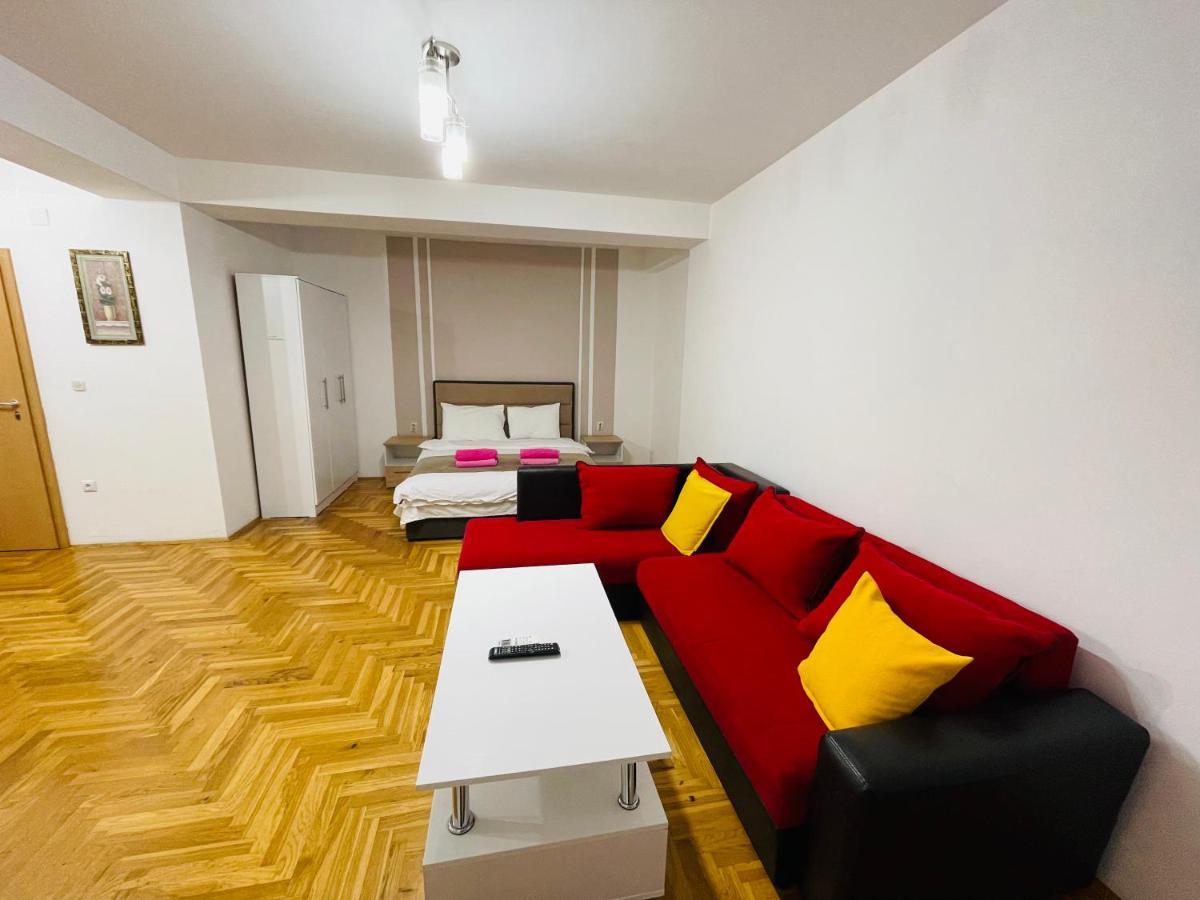 Front Beach Exclusive Apartments Struga Buitenkant foto