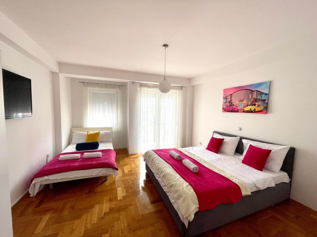 Front Beach Exclusive Apartments Struga Buitenkant foto