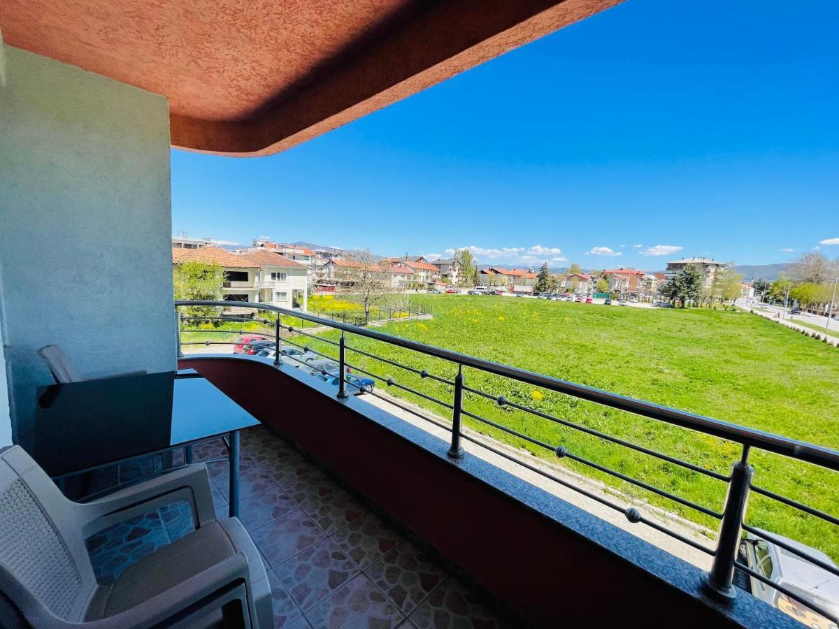 Front Beach Exclusive Apartments Struga Buitenkant foto