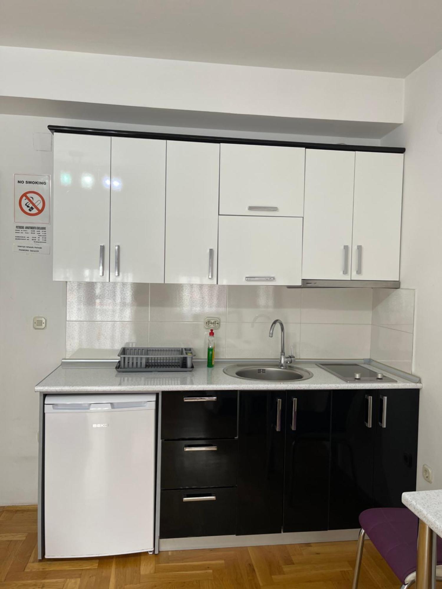 Front Beach Exclusive Apartments Struga Buitenkant foto