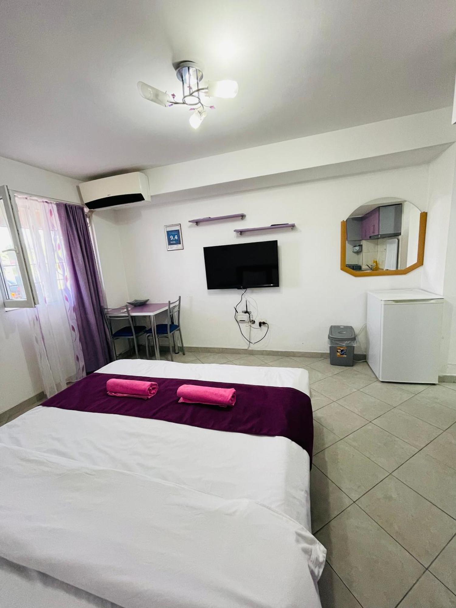 Front Beach Exclusive Apartments Struga Buitenkant foto