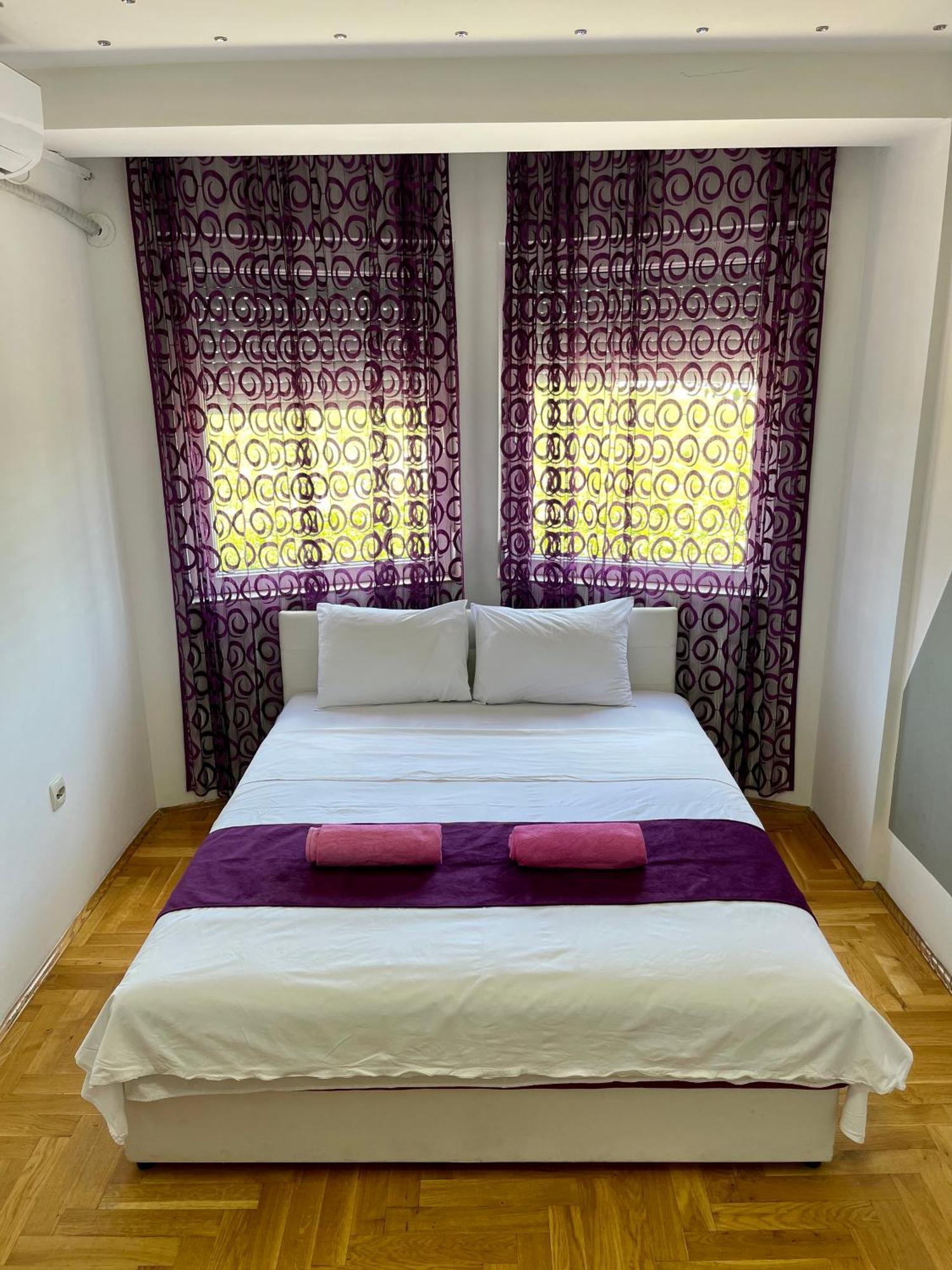 Front Beach Exclusive Apartments Struga Buitenkant foto