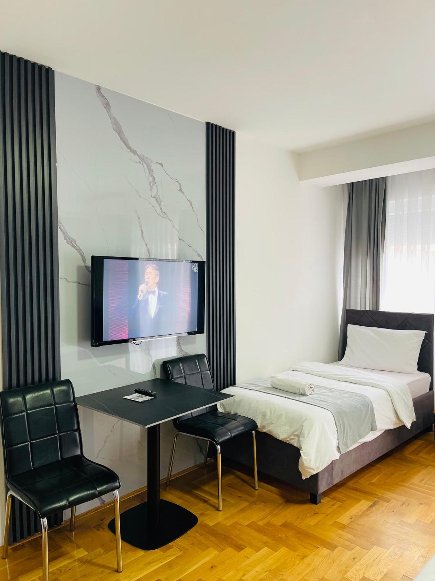 Front Beach Exclusive Apartments Struga Buitenkant foto
